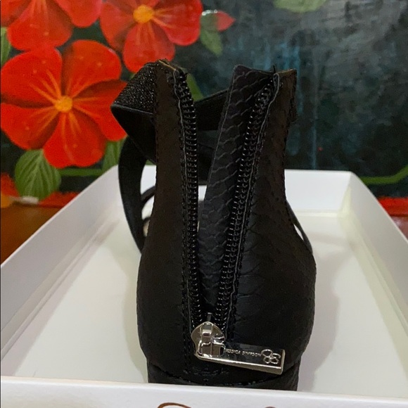 Jessica Simpson Black Aimlee Sandal - Picture 7 of 7